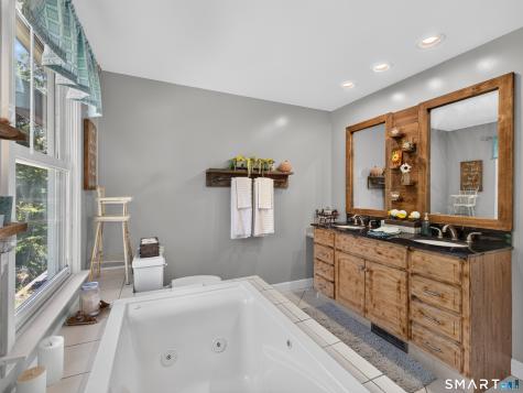 31 Martleshamheath Lane Madison CT 06443