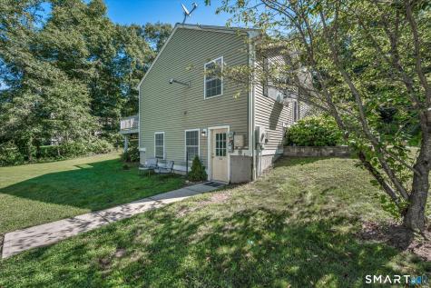 524 Christopher Way Killingly CT 06241