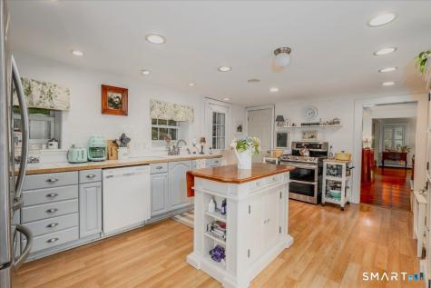 153 Ball Pond Road New Fairfield CT 06812