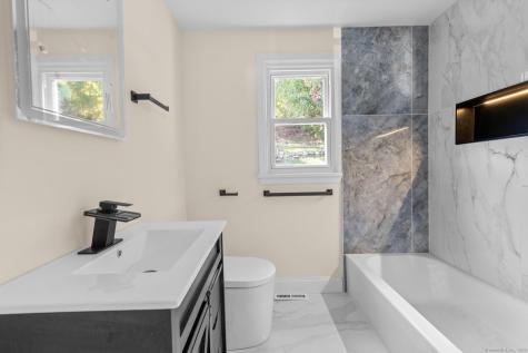 194 Smith Street Derby CT 06418