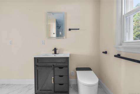 194 Smith Street Derby CT 06418