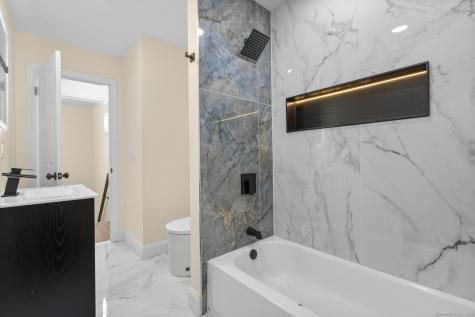 194 Smith Street Derby CT 06418