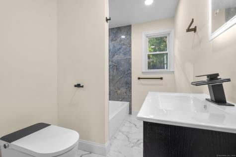 194 Smith Street Derby CT 06418