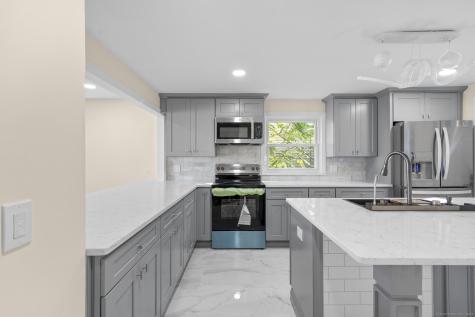 194 Smith Street Derby CT 06418