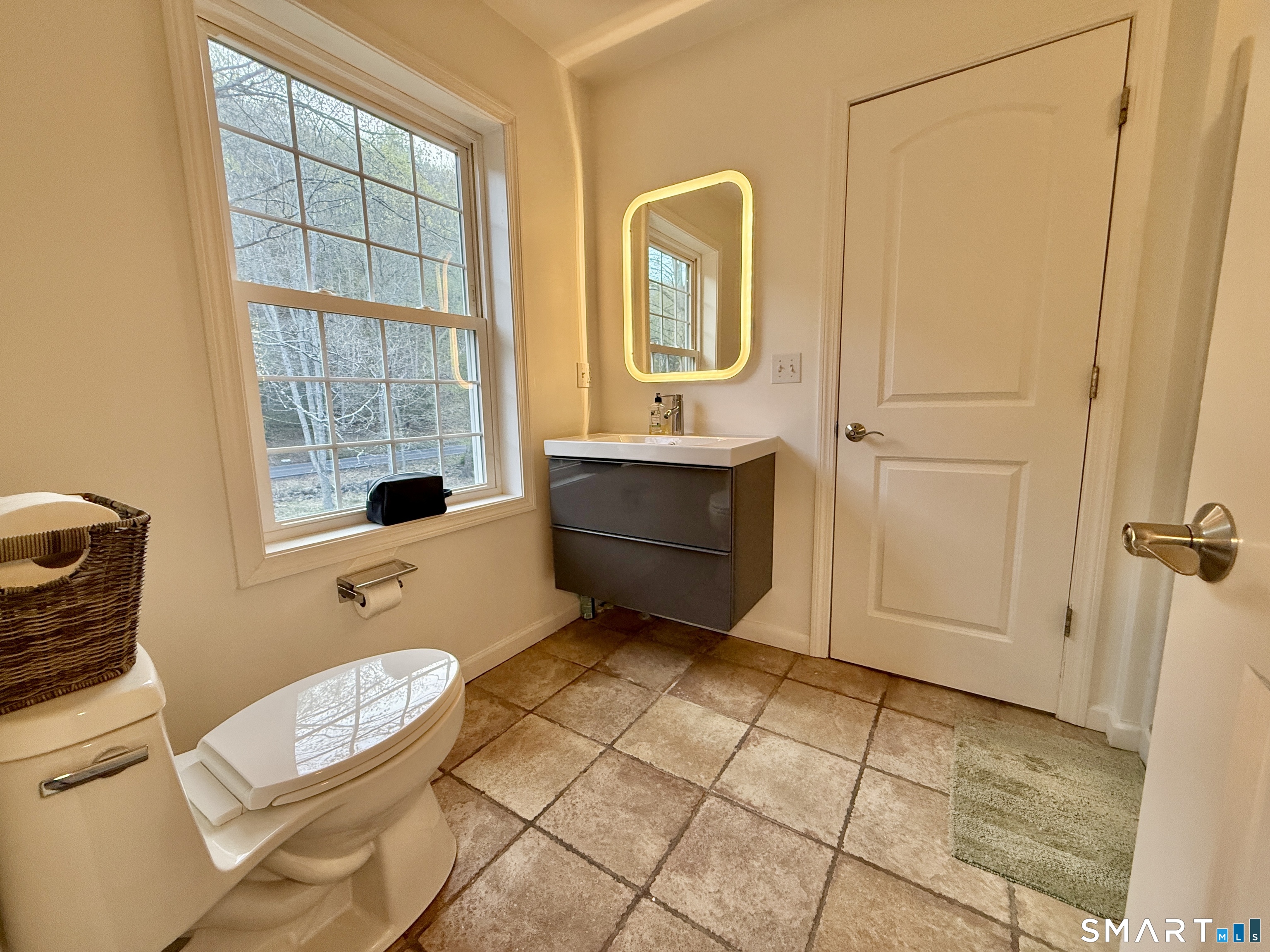 577 Lakeside Road Southbury CT 06488