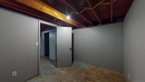 19 Oak Drive North Stonington CT 06359