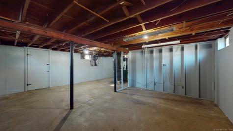 19 Oak Drive North Stonington CT 06359