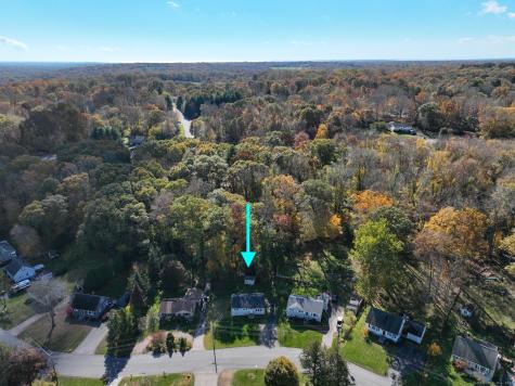 19 Oak Drive North Stonington CT 06359