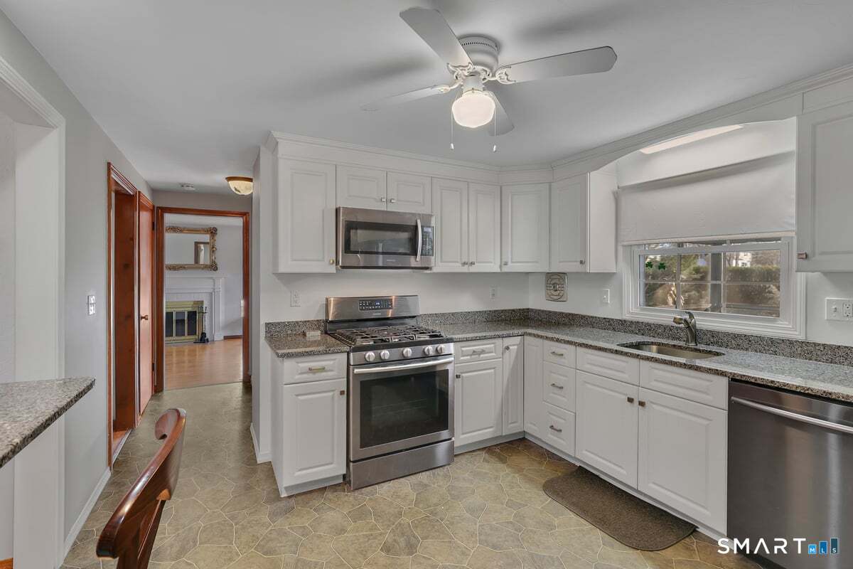 134 Whitehall Drive East Hartford CT 06118