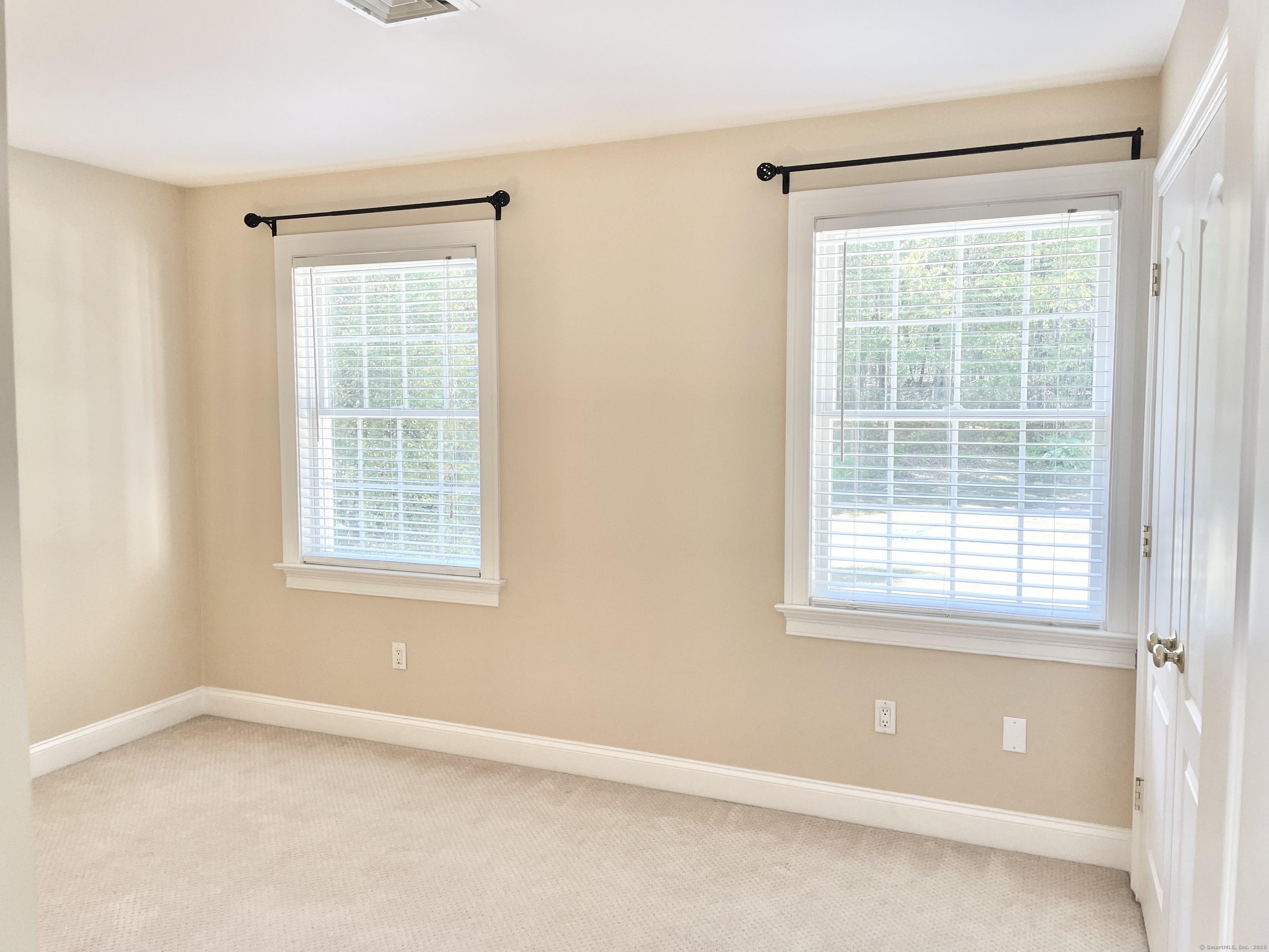 11 Withe Pass Burlington CT 06013