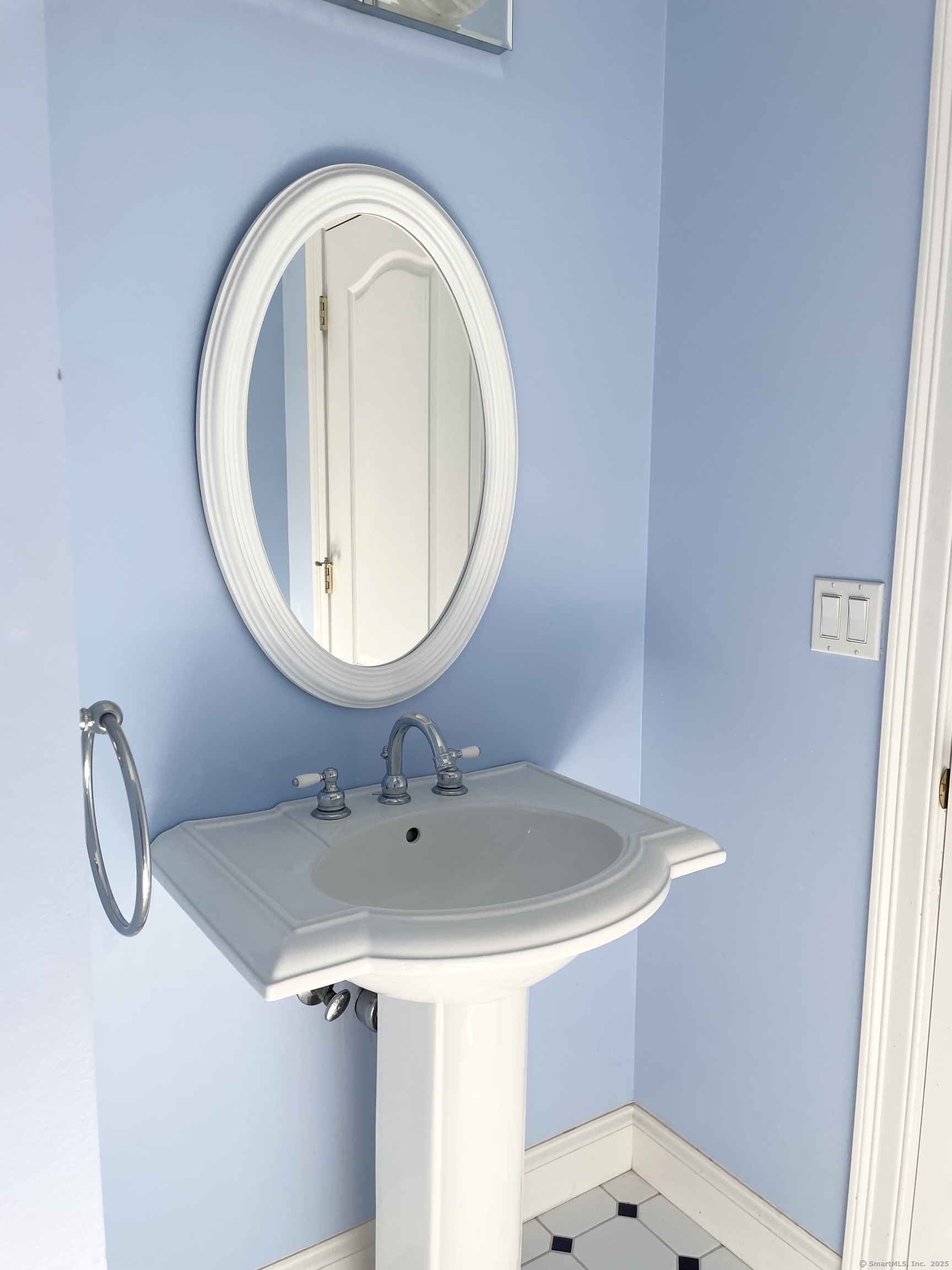 11 Withe Pass Burlington CT 06013