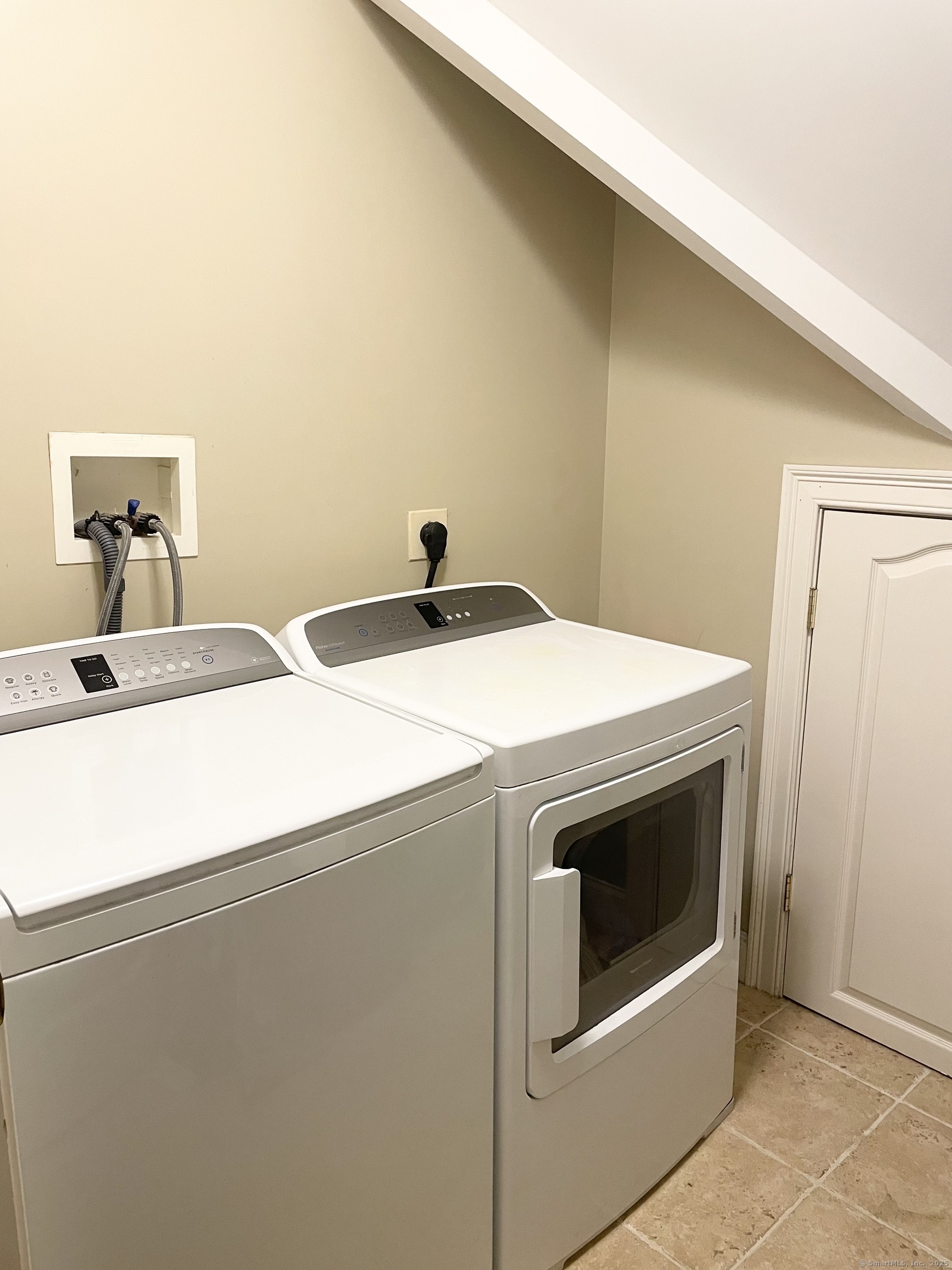 11 Withe Pass Burlington CT 06013