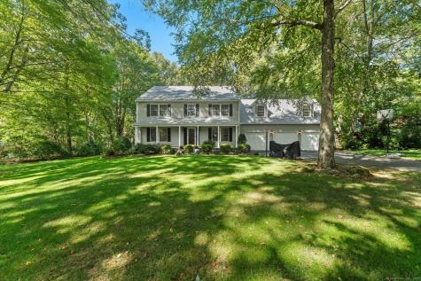 28 Alexander Drive East Lyme CT 06333