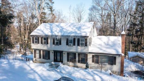 24 Colonial Ridge Drive New Milford CT 06755
