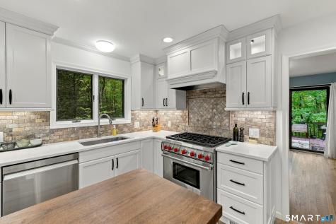 37 Daniel Trace Burlington CT 06013