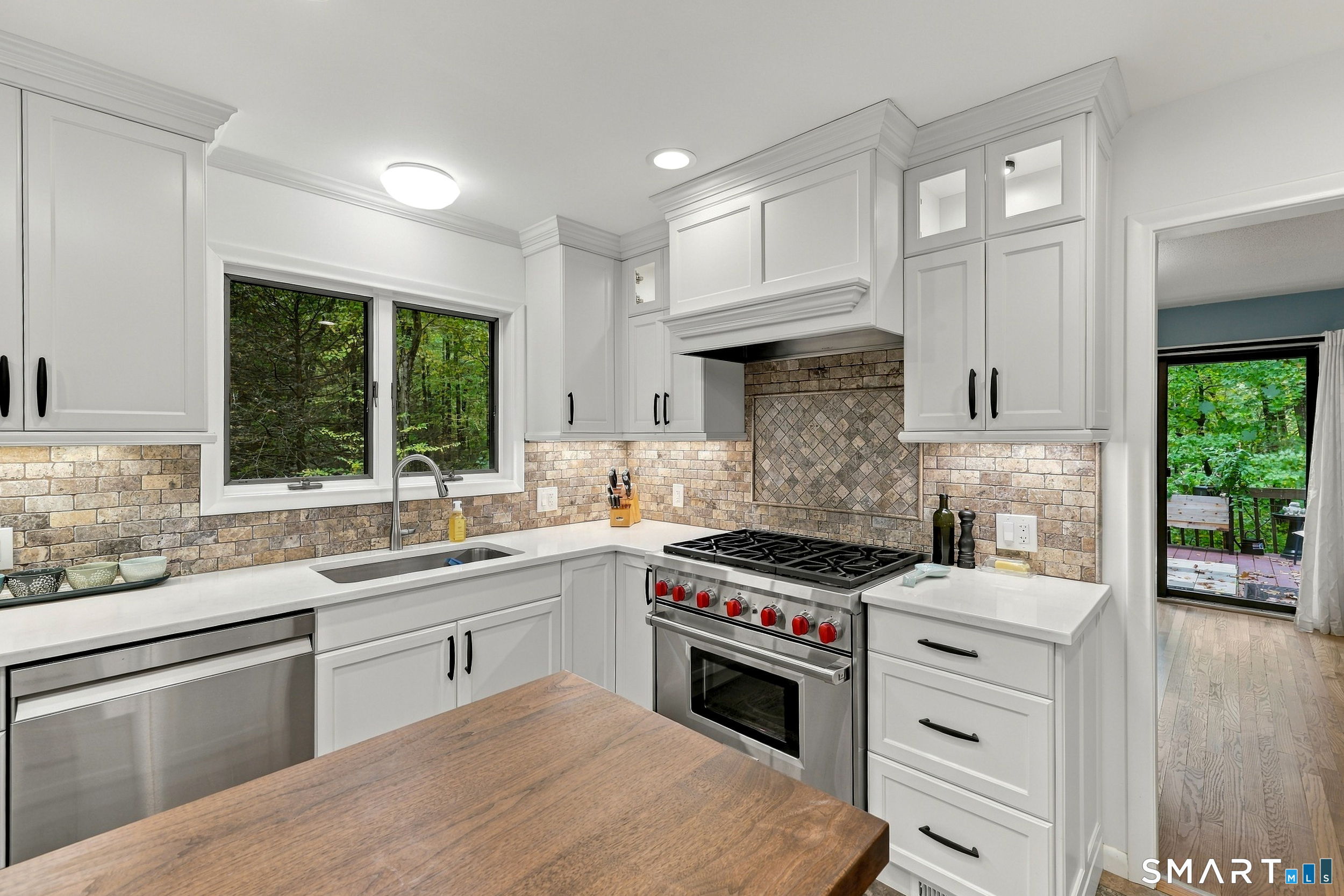 37 Daniel Trace Burlington CT 06013