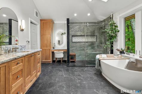 37 Daniel Trace Burlington CT 06013