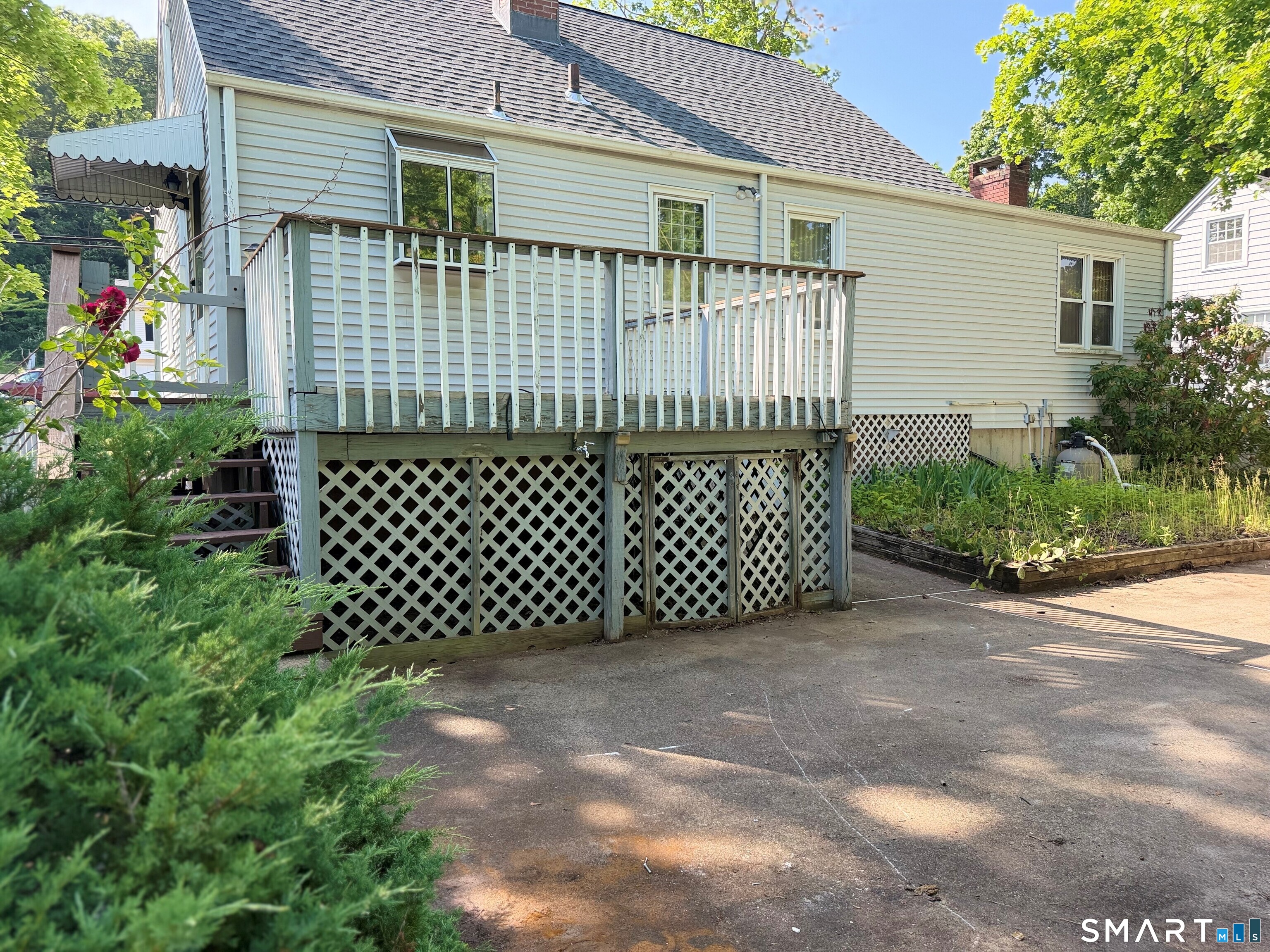907 North High Street East Haven CT 06512