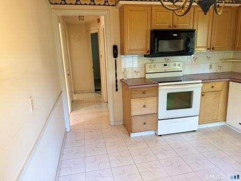 907 North High Street East Haven CT 06512