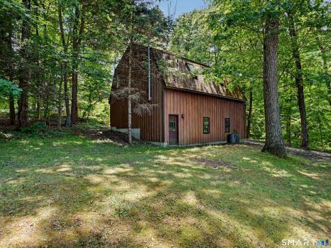 9 Old Country Road Oxford CT 06478