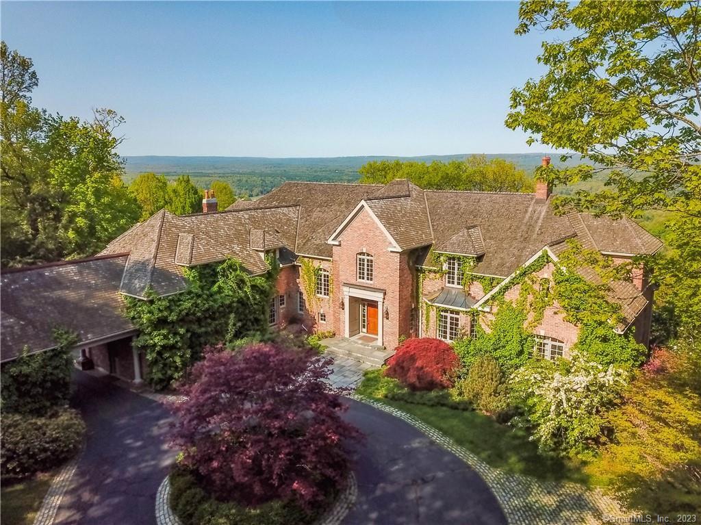 145 Deercliff Road Avon CT 06001