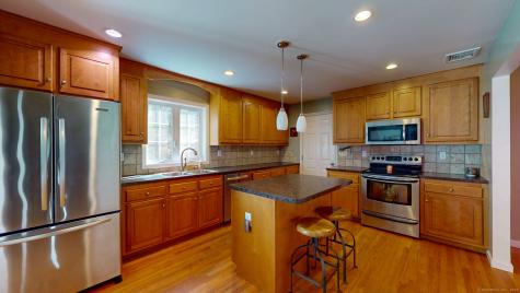 102 Dudley Street Norwich CT 06360