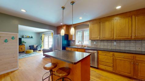 102 Dudley Street Norwich CT 06360