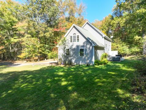 102 Dudley Street Norwich CT 06360