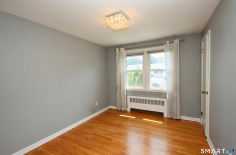 28 East Clover Circle Hamden CT 06514