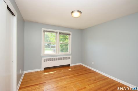 28 East Clover Circle Hamden CT 06514