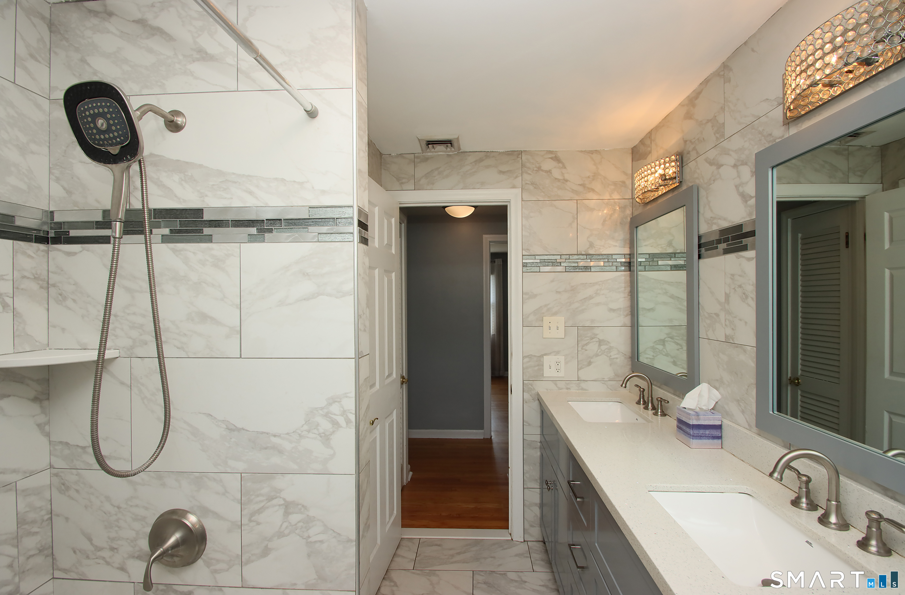 28 East Clover Circle Hamden CT 06514