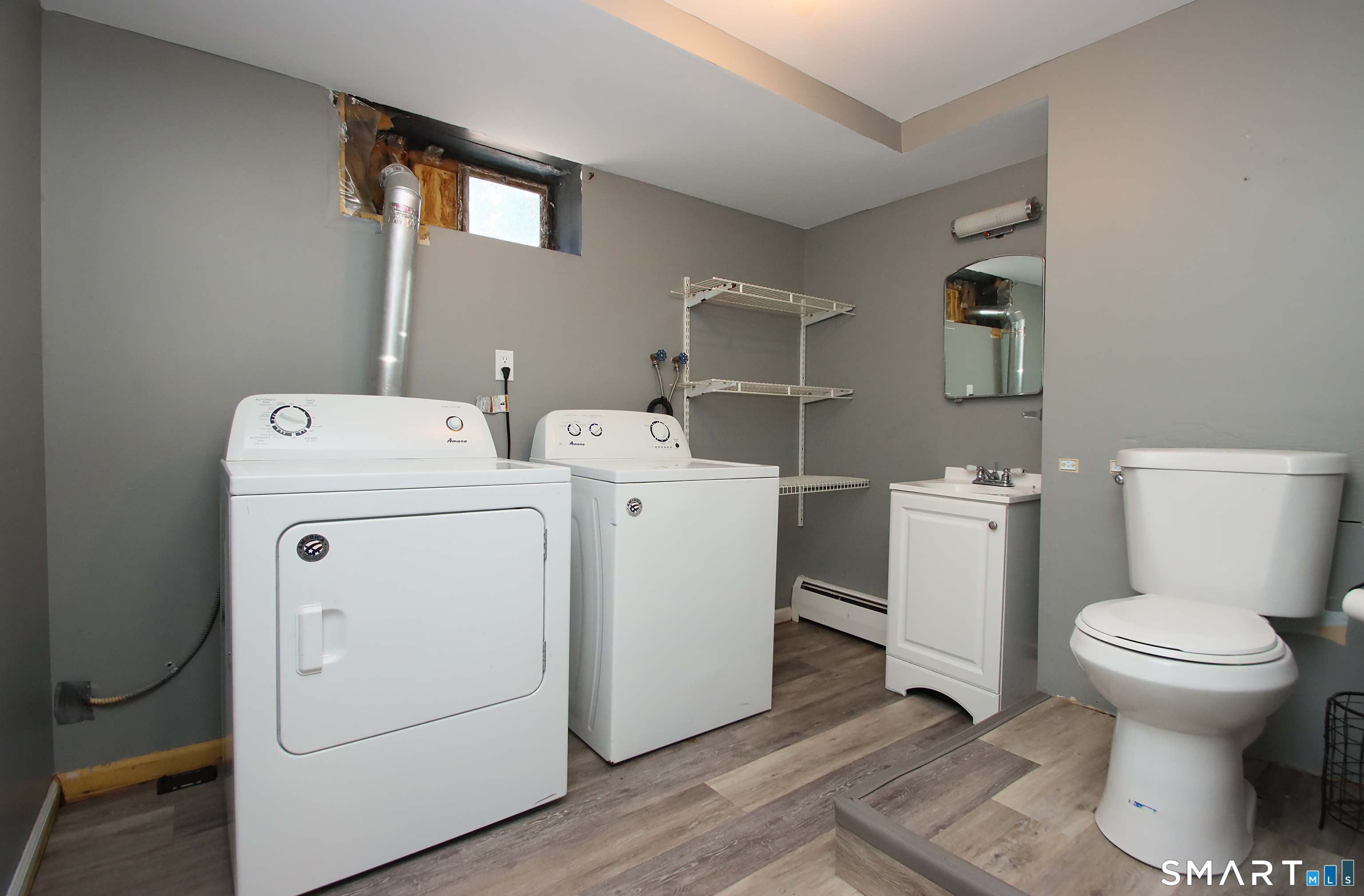 28 East Clover Circle Hamden CT 06514
