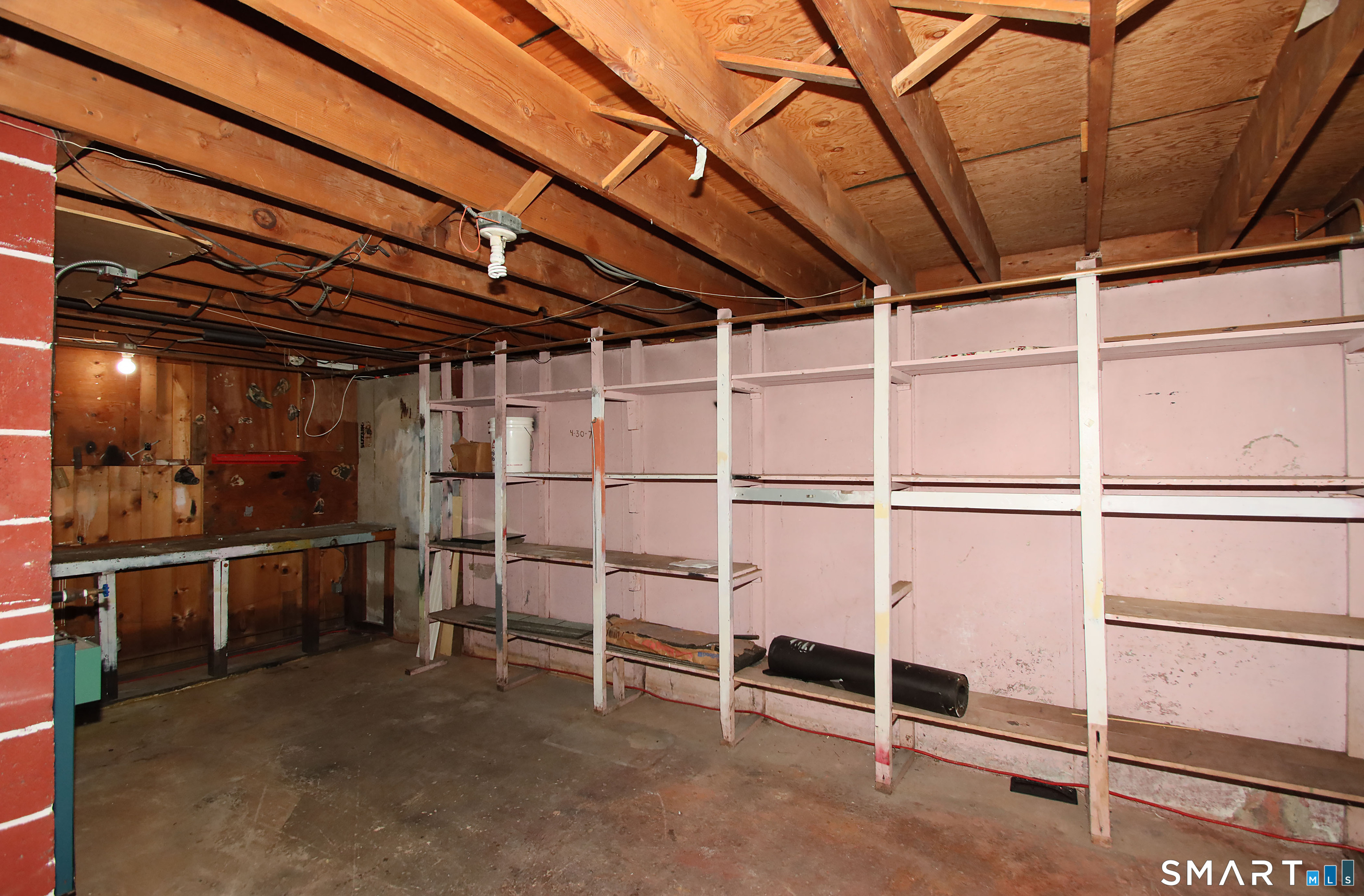 28 East Clover Circle Hamden CT 06514