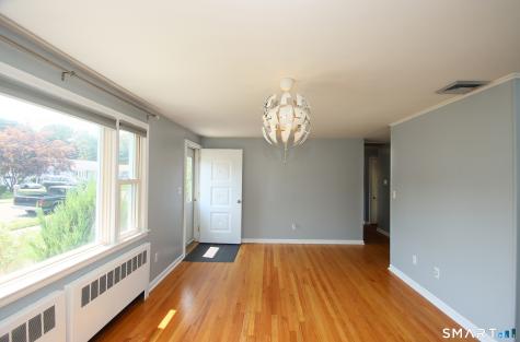 28 East Clover Circle Hamden CT 06514
