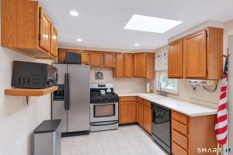15 Lillian Avenue New Fairfield CT 06812