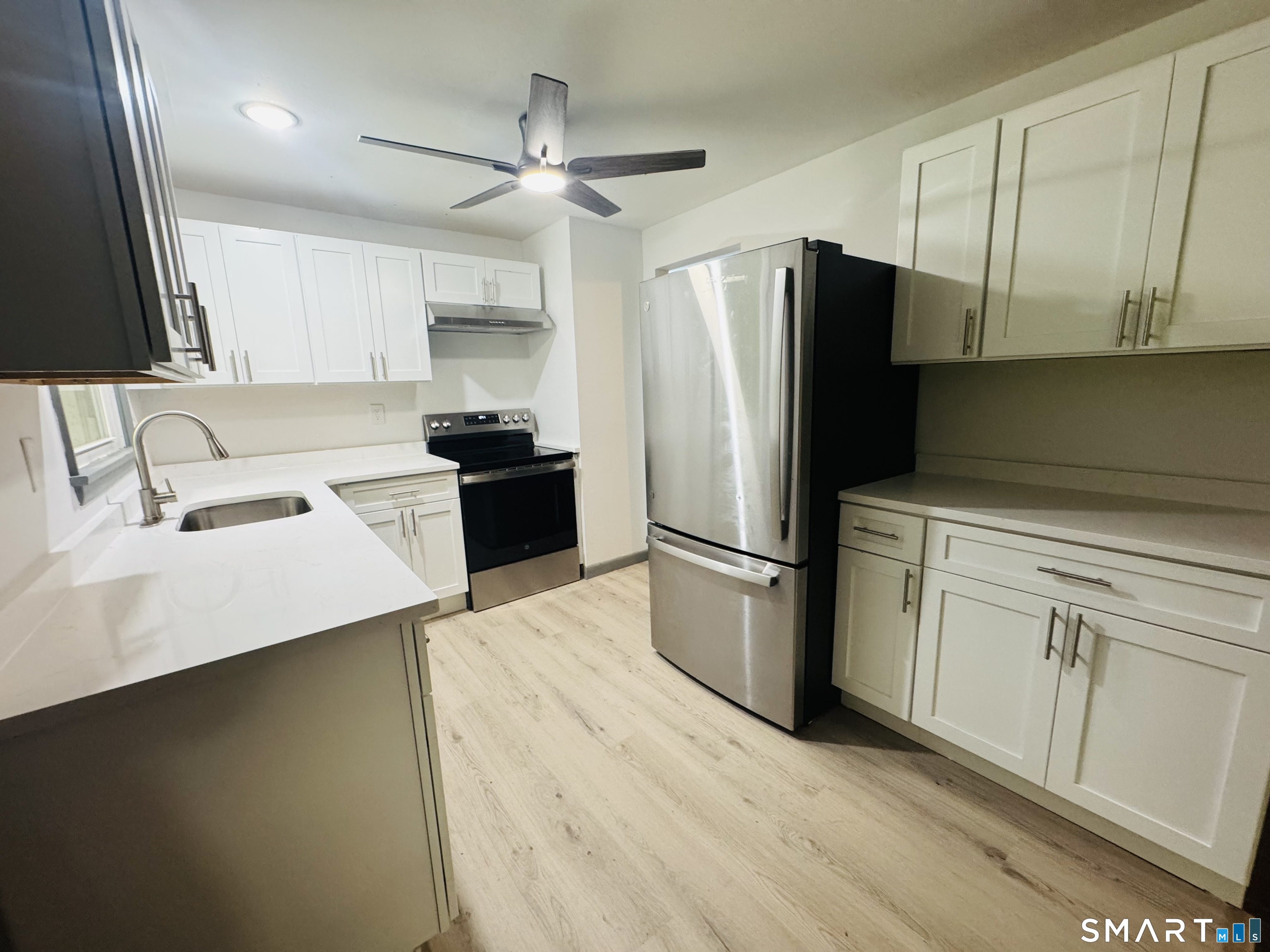 6 Elaine Street Bozrah CT 06334
