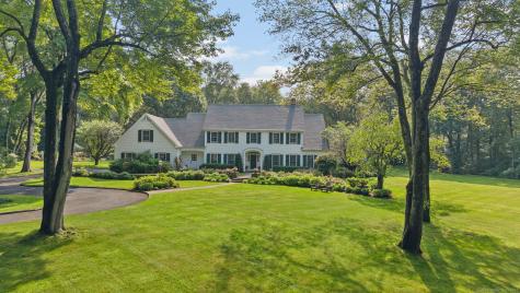 19 Father Peters Lane New Canaan CT 06840