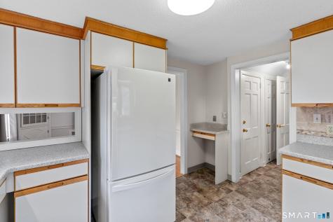160 Sedgwick Road West Hartford CT 06107