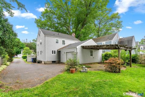 160 Sedgwick Road West Hartford CT 06107