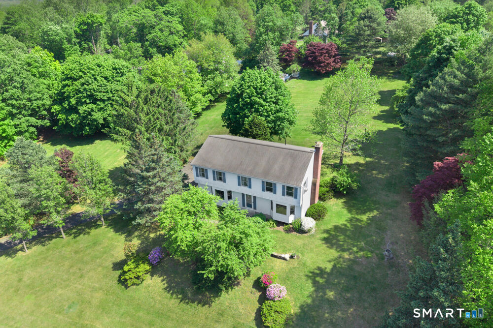 1 Red Barn Road Oxford CT 06478