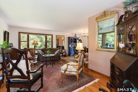1 Red Barn Road Oxford CT 06478