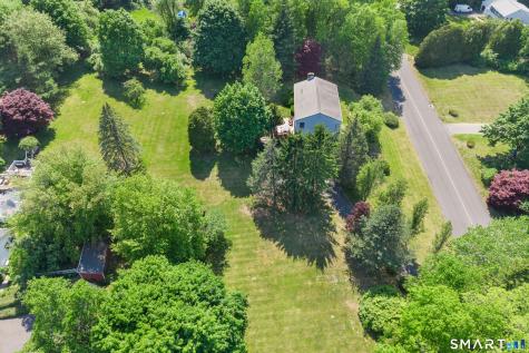 1 Red Barn Road Oxford CT 06478