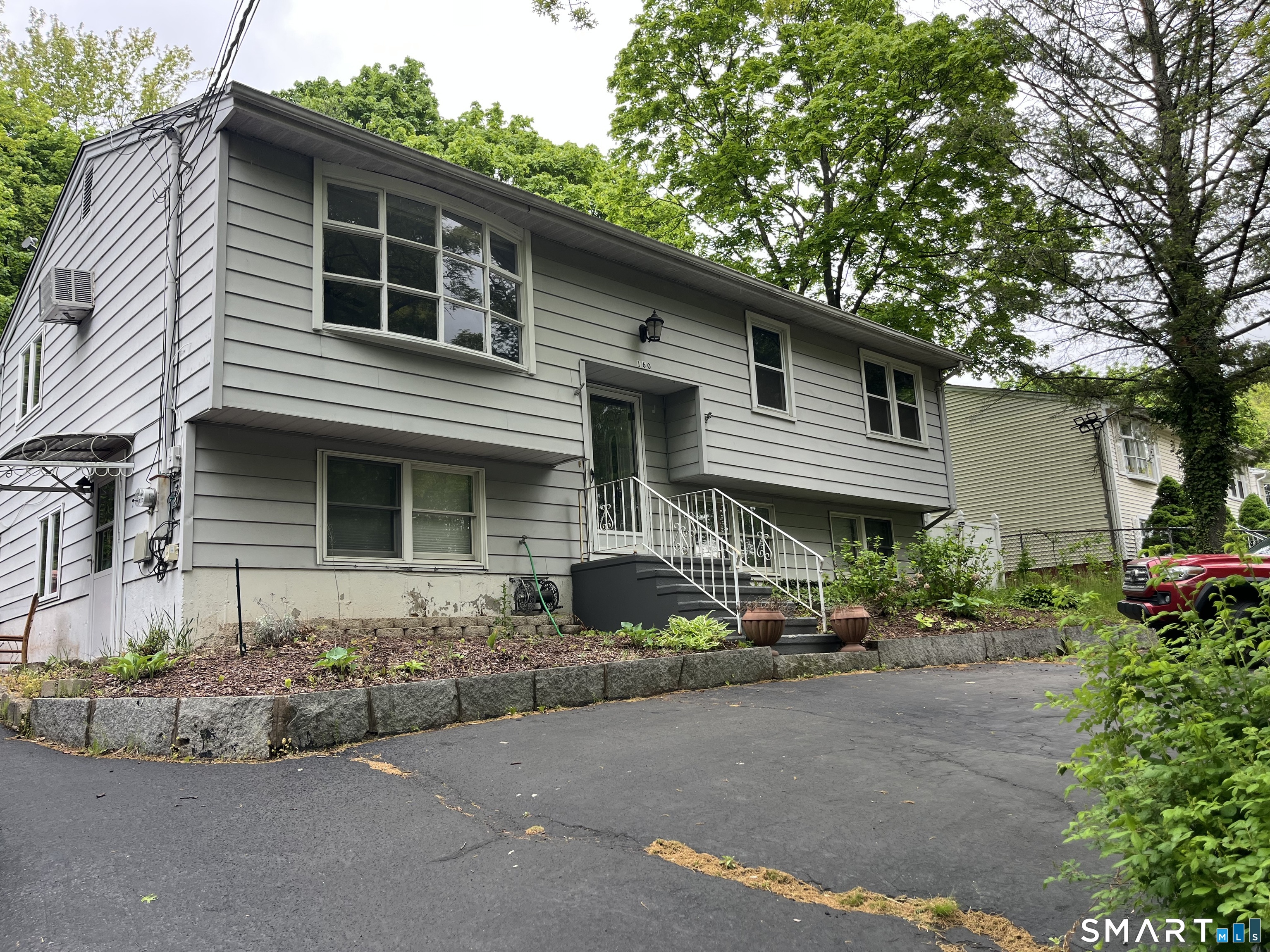 160 Russell Street New Haven CT 06513