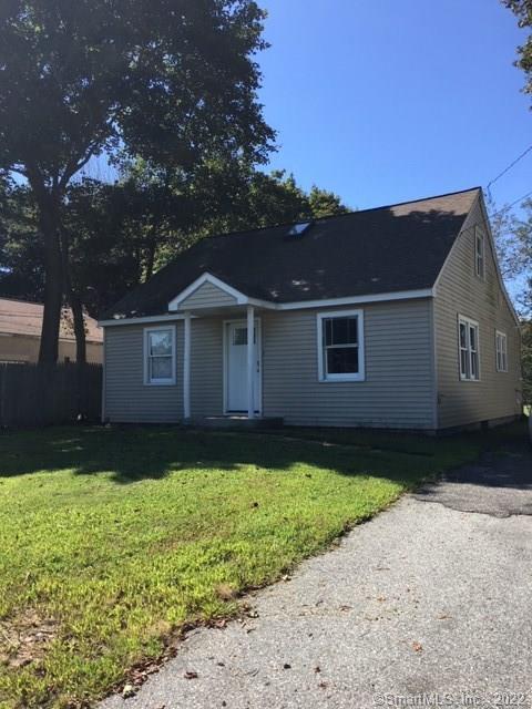 14 Woodlawn Avenue Waterford CT 06385
