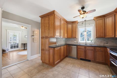 37 Broadview Street Newington CT 06111