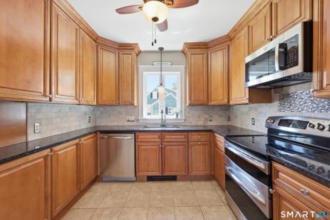 37 Broadview Street Newington CT 06111