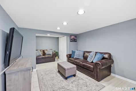 37 Broadview Street Newington CT 06111