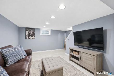 37 Broadview Street Newington CT 06111