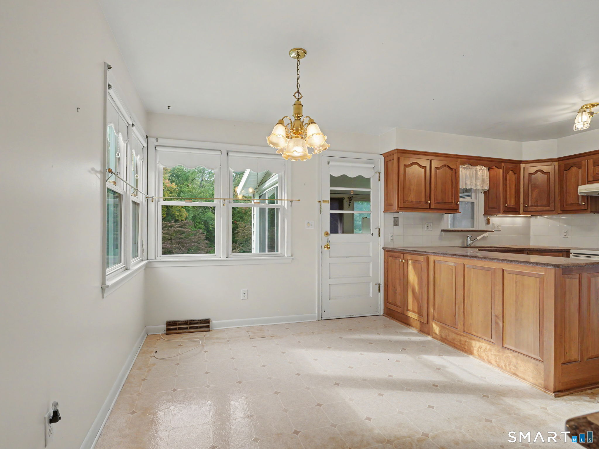 7 Clearview Drive Woodbridge CT 06525