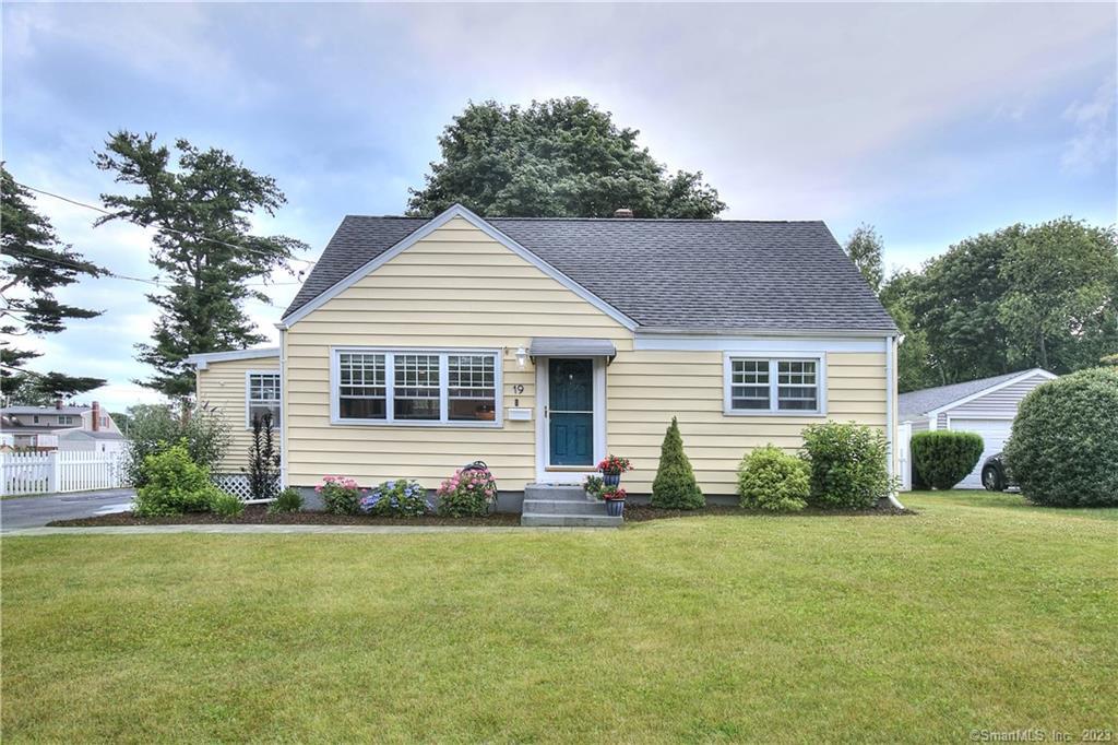 19 Breakneck Lane Milford CT 06460